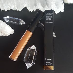 *FINAL PRICE DROP*CHANEL CONCEALER N° 132 CHOCOLAT